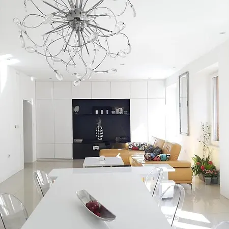 Lux Apartamento Pula